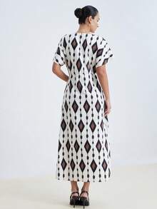 Aveloria Modichic Robe longue d'été en mousseline de style bohème vintage pour les vacances, décontractée, pour l'extérieur et les fêtes, imprimé géométrique, col V, manches chauve-souris amples, taille avec lien - Multicolore - Voir 2