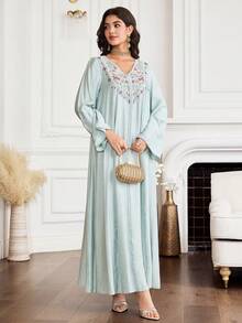 Al Najma Women's Elegant Embroidered Long Sleeve Arabic Style Dress - Multicolor - View 5
