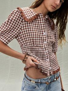 SoleilVie 女士可爱棕色格子衬衫，荷叶边彼得潘领，半泡泡袖，常规长度，适合度假、夏季、春季外出穿着。 - 棕色 - 查看 1