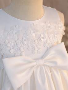 Glamorique Kids 女童高档缎面花卉蕾丝3D刺绣连衣裙，拖尾裙摆，儿童公主裙，花童礼服，适合婚礼、生日派对、舞台表演，饰有大蝴蝶结 - 米色 - 查看 7