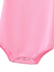 Infant Girls' Casual Fashionable Creative Personality Refreshing Minimalist Cute Heart-Shaped Shiny Letter Graphic Print Romper, Comfortable Daily Wear Cozy Summer Styles Suitable For Spring/Summer - Pink - View 3