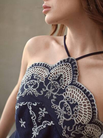 MOTF PREMIUM 女士藏蓝色刺绣不对称下摆露背中长连衣裙