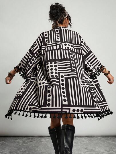 Freevana Plus Size Kimono, Plus Size Black & White Print 3/4 Sleeve Long Shirt, Beach Wear, Tassel Hem Decor, Asymmetrical Pattern Print, Artistic Print, Casual Holiday Shirt, Artistic Top