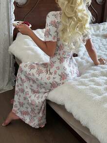 CottageSlumber 浪漫V领荷叶边拼接碎花粉色短袖长款睡裙 - 彩色 - 查看 2