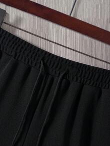 Manfinity Homme 男士休闲牛头印花连帽背心短裤套装，夏季 - 黑色 - 查看 5