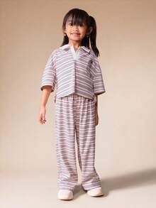 SUMWON 女童条纹 Polo 衫和配套长裤套装，短袖翻领上衣搭配松紧腰长裤，休闲日常度假装。 - 粉色 - 查看 6