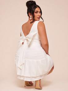 SHEIN BAE Plus Size Women Solid White Sleeveless Ruched Back Bow Decor Mini Bodycon Dress, Summer Dresses, Spring Clothing - White - View 9