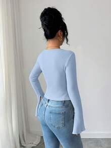 Elenzga Áo thun dài tay đơn giản màu trơn, ôm dáng, bất đối xứng, đính cúc kim loại, xẻ tà, tay loe, thời trang thu đông dành cho nữ. - Màu xanh lam - Xem 2