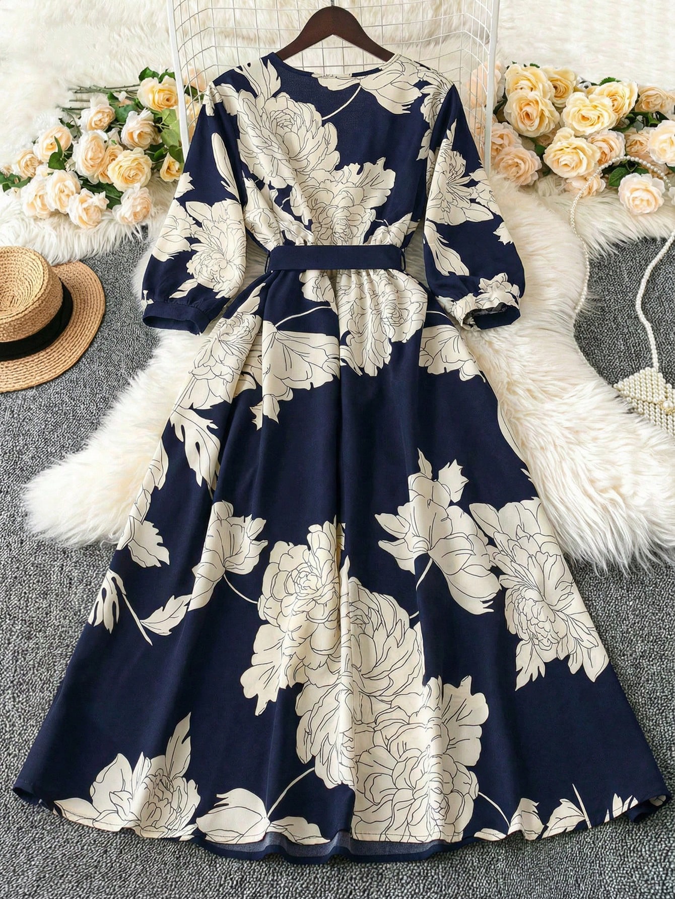 Rometta فستان قصير الأكمام بطبعة لون صلبة وياقة مت...