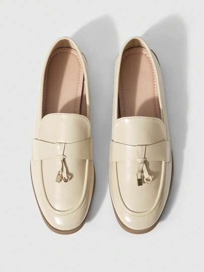 Sleekvia 女士纯杏色圆头优雅钥匙扣休闲通勤购物约会一脚蹬鞋