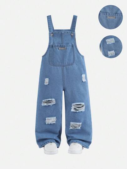 女童休闲牛仔背带裤，浅蓝色牛仔布，做旧破洞设计，宽松直筒裤型，面料柔软舒适，适合上学、通勤、日常穿着，春夏秋冬四季皆宜。