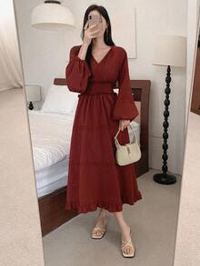 DAZY 女士V领收腰长袖优雅连衣裙 - 紅木色 - 查看 2