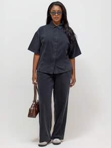 MUSERA 大码牛仔短袖拼接细节按扣衬衫，冬季，返校季，可爱，日常休闲，Coffee Club Curve Winter - 黑色 - 查看 2