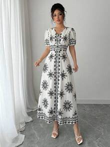SHEIN Elenzya Robe décontractée élégante pour femmes avec col en V profond, imprimé floral, manches bouffantes et taille ajustée. Convient pour le port quotidien, la plage, les vacances, les déplacements, les fêtes familiales - Nude - Voir 5