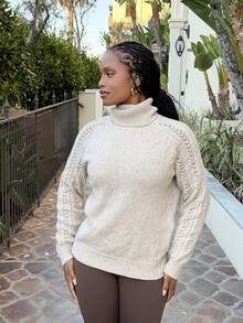 Tyla Gomez 高领毛衣，长袖上衣 - 杏色 - 查看 3