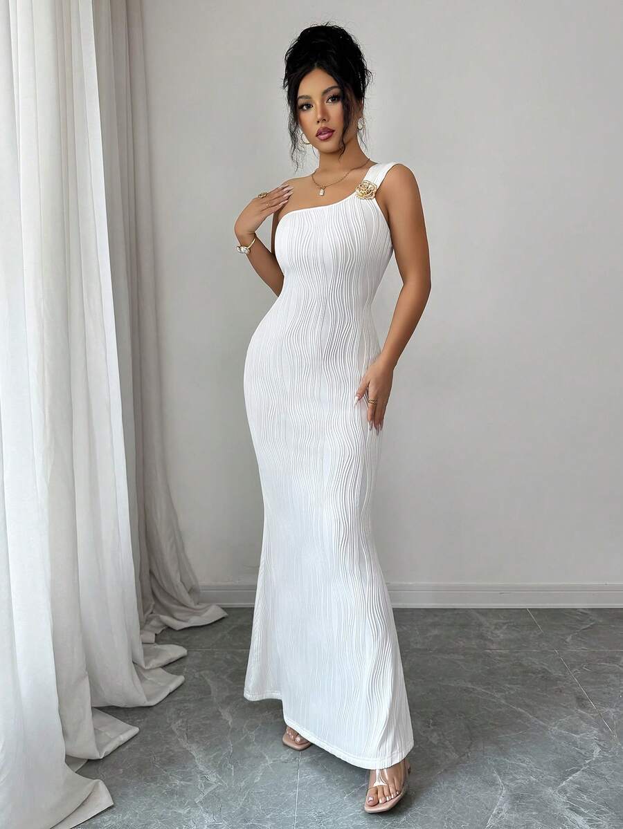 SHEIN Elenzya 女士不对称领口金属扣腰身鱼尾设计长款优雅连衣裙，适合派对、通勤、婚礼、约会、休闲外出、春夏穿着。 - 白色 - 查看 1