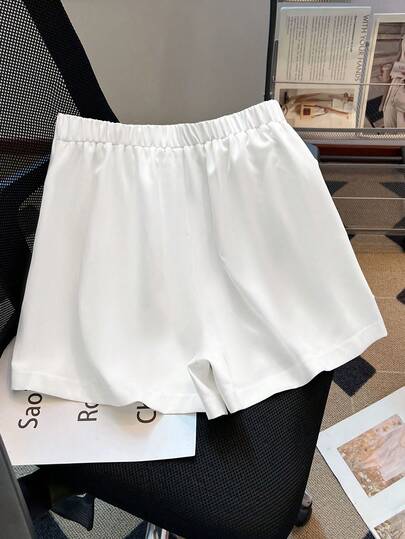 GlowEve CURVE Plus Size Women's New White Regular Loose Ruched A-Line Casual Shorts, Suitable For: Daily Wear, Workplace, Vacation, Light Gathering Occasions White Shorts White Shorts Elegant Shorts Womens Shorts