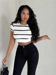 Alexandranx Women's Round Neck Short Sleeve Cropped Ribbed Knit T-Shirt, Summer - Black and White - View 5