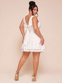 SHEIN BAE Plus Size Women Solid White Sleeveless Ruched Back Bow Decor Mini Bodycon Dress, Summer Dresses, Spring Clothing - White - View 1