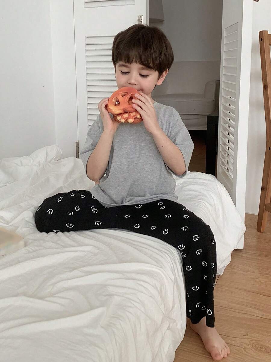 DAZY Young Boy Loose Fit Drop Shoulder T-Shirt And Face Allover Print Pants Pajama Set, Spring/Summer/Autumn - Black - View 1