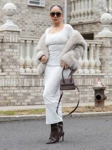 Melissa Matos 秋冬圆领粗针织杏色长袖连衣裙 - 米色 - 查看 6