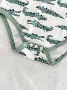 SHEIN Vintaside Kids 3件套休闲卡通绿色鳄鱼棕色条纹连体衣，适合日常穿着、外出和度假，春夏款 - 彩色 - 查看 5