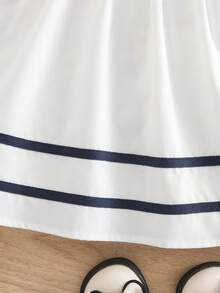 SHEIN 女婴学院风可爱休闲白色水手领条纹连衣裙 - 白色 - 查看 6