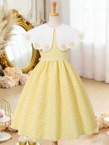 SHEIN 甜美时尚新款女童中长款高腰修身公主风碎花连衣裙；甜美荷叶边领口，高腰设计，蓬松裙摆；时尚百搭的无袖公主裙。儿童提花连衣裙，女童正式黄色连衣裙，女童黄色碎花连衣裙，女童柠檬黄连衣裙 - 黃色 - 查看 4