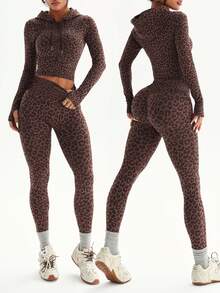 Dewbera 两件套女士无缝豹纹连帽拉链拇指孔长袖卫衣和七分紧身裤运动套装，适合跑步、健身、瑜伽 - 咖啡棕 - 查看 1