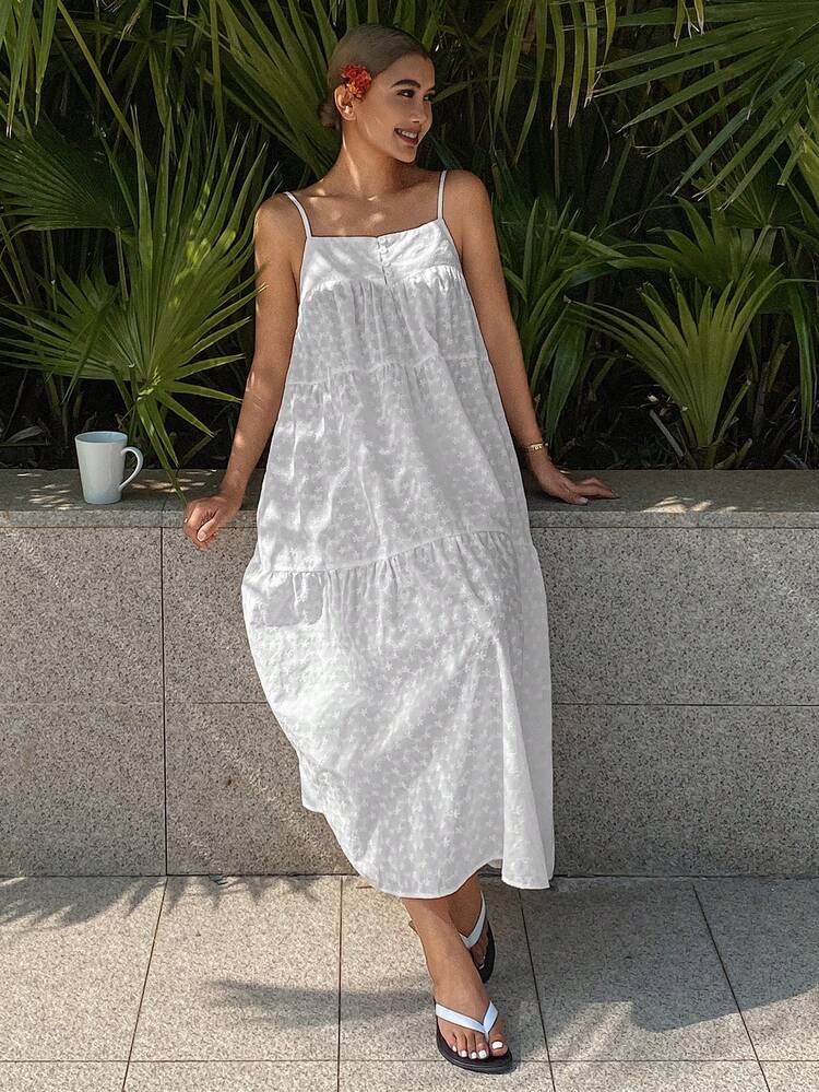 White Romantic Vacation Style Embroidered Fabric Sleeveless Long Women Nightgown