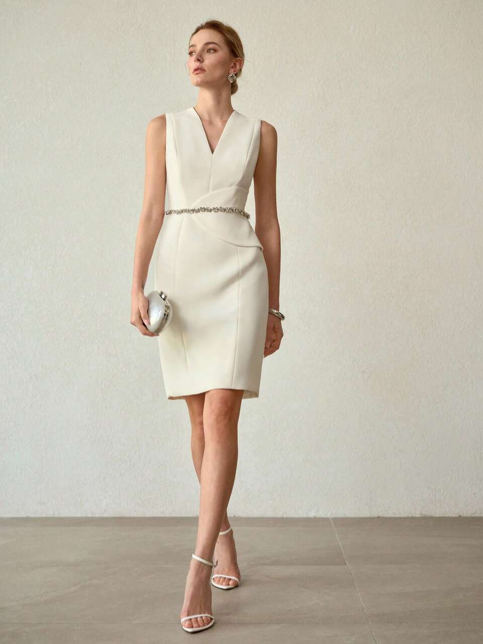 ELEGANT MINIMALIST FITTED WAIST SHORT DRESS, SPRING/SUMMER
