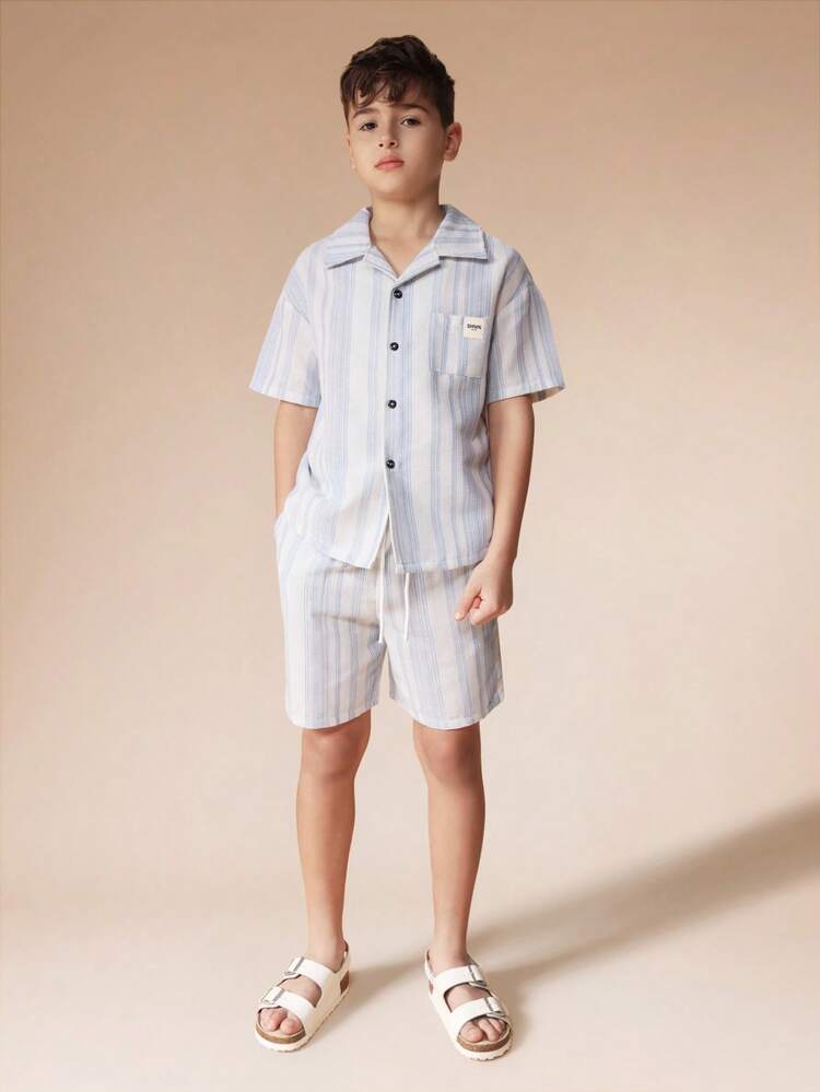 Ensemble chemise et short rayés