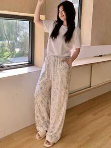 Dazy Plus Quần pajama dài nữ cỡ lớn họa tiết hoa nhí, cạp chun, thích hợp cho mùa xuân/hè. - Màu xanh lam - Xem 7