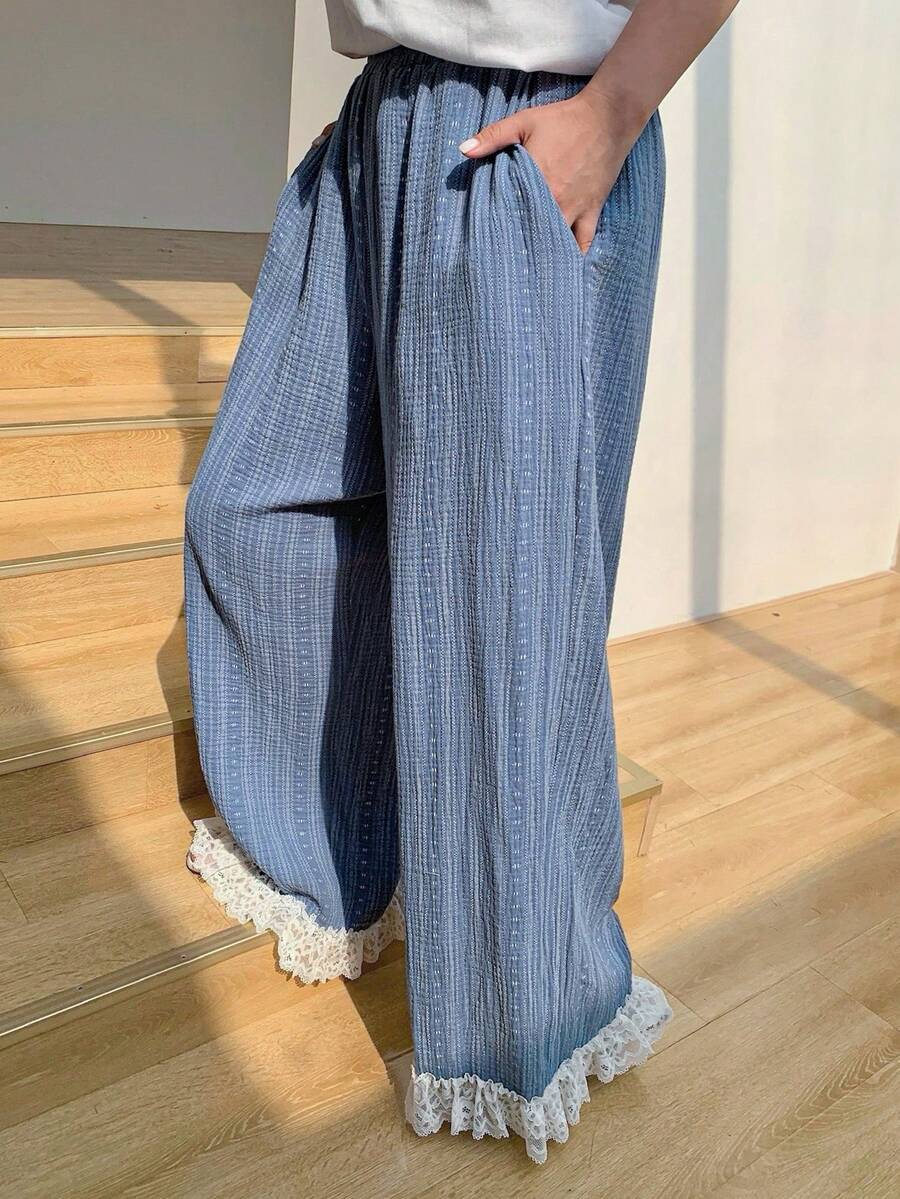 Dazy Plus Quần pajama ống dài suông rộng rãi, cạp chun, phối ren hoa, dễ thương. - Màu xanh lam - Xem 1