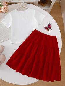 SHEIN Playful Pals 两件套女童红色短袖上衣和碎花裙套装 - 紅色 - 查看 2