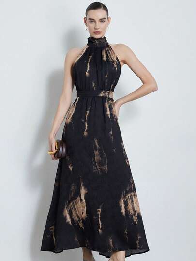 Aveloria Modichic 法式奢华复古波西米亚风黑金扎染纹理面料高领无袖连衣裙，优雅收腰A字廓形搭配蓬松裙摆，飘逸灵动，适合度假、派对、晚宴、音乐节等场合。