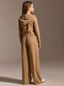 SHEIN 2pcs Tween Girls Knit Lightweight Sun Protection Casual T-Shirt Jacket And Wide Leg Pants Set, Suitable For Spring/Summer Everyday Casual Wear - Khaki - View 2