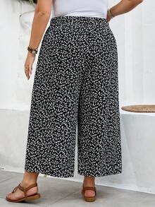 SHEIN CURVE+ 大码曲线尺码 US22 音乐节、海滨度假、波西米亚碎花阔腿休闲裤 - 黑與白 - 查看 2