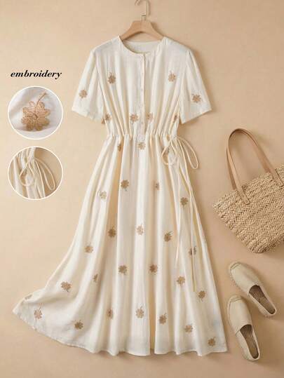 Rusticease 花卉四叶草刺绣抽绳连衣裙