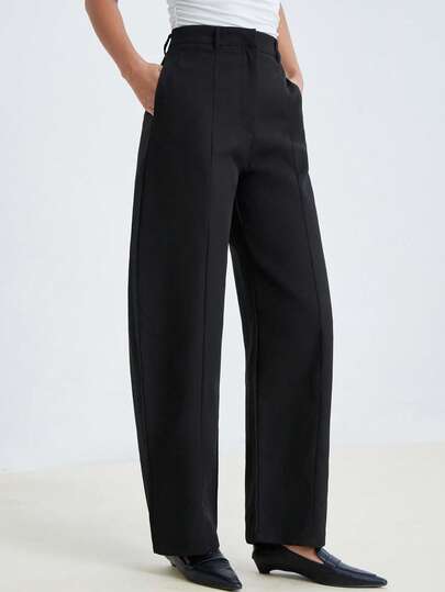 Aveloria Modichic 黑色高腰宽松喇叭裤，精湛的剪裁工艺，现代简约风格，适合工作场所、商务和日常休闲场合。