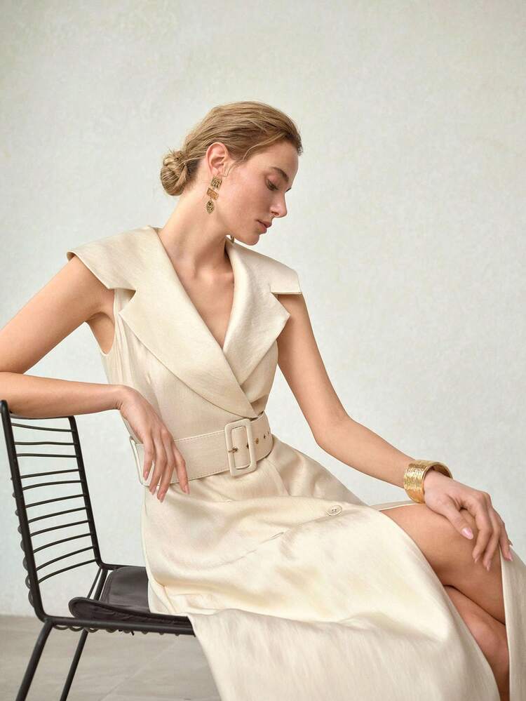ELEGANT COMMUTER DRESS WITH LAPEL COLLAR, WAIST BELT AND A-LINE SILHOUETTE, SPRING/SUMMER