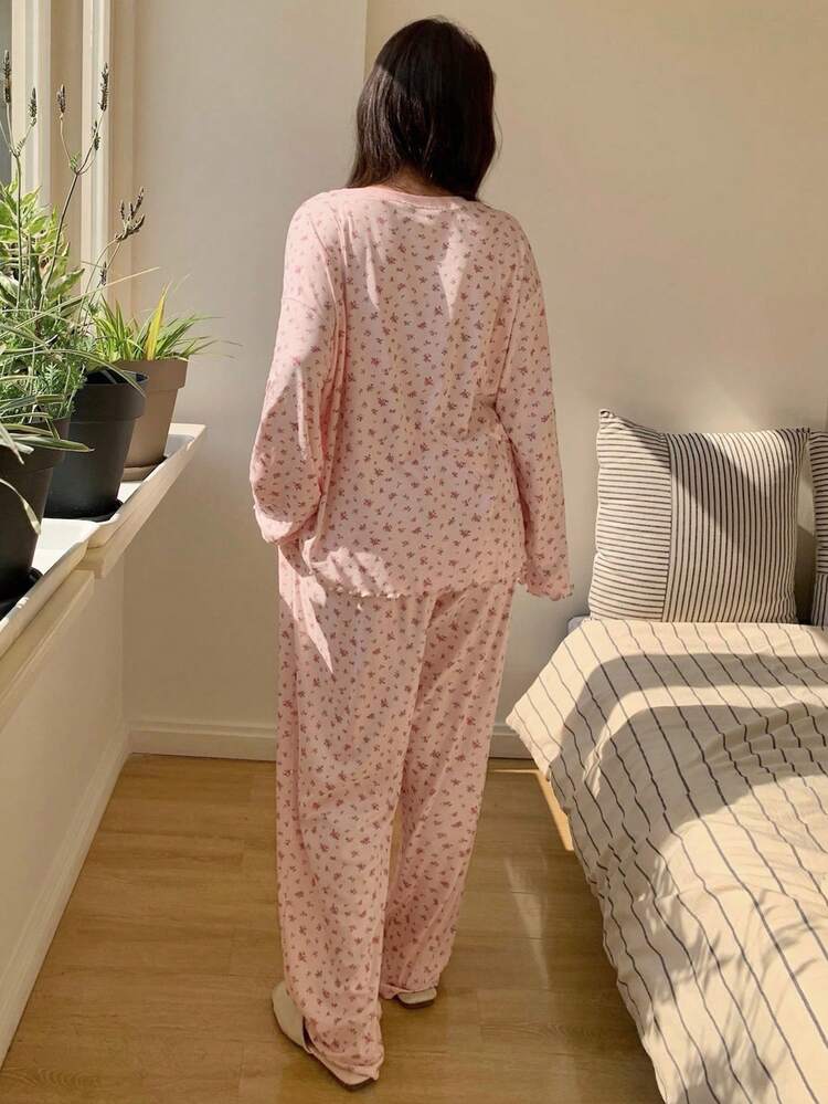 Dazy Plus Plus Size Women Small Floral Print Loose Pajama Set, Home Wear For Spring & Autumn