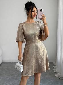 SHEIN Raffinéa Đầm ngắn nữ thanh lịch, lưng khoét sâu, buộc dây, tay bồng, thắt eo, thích hợp cho các buổi đi chơi và hẹn hò, mùa xuân/hè. - Vàng - Xem 6