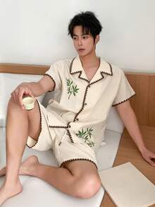 DAZY Herren Sommer Palmen- und Buchstaben-Muster Kurzarm Hemd und Shorts Pyjama Set - Aprikosenfarben - Übersicht 3