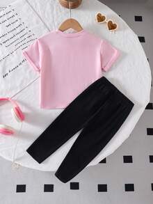 SHEIN 淡紫色，K-POP卡通女孩，可爱女婴休闲简约宽松圆领短袖T恤和喇叭裤两件套，适合秋季穿着，秋季穿搭，轻松舒适，秋冬叠穿，时尚童装，休闲服饰，儿童图案服装，秋季服装，时尚秋季，秋季新款2T女童T恤，女婴图案T恤，街头风女婴图案T恤，女婴服装，女婴夏季衬衫 - 玫紅色 - 查看 6