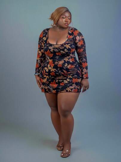 CurvyTilda Plus Size Women Autumn Vacation Style Maple Leaf Print Square Neck Ruched Fitted Dress