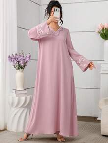 Yasmyna V领优雅贴花装饰粉色阿拉伯风格女式连衣裙 - 粉色 - 查看 5