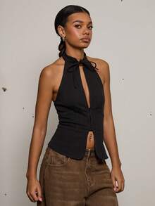 COUREZ Sleeveless Halter Neck Top With Front Cut Out And Tie Detail /Y2K Spring Clothes For Women Cute Sexy Going Out Tops Black Tops Music Festival Outfits Summer Tops - Black - View 7