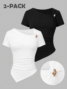 قميص تي شيرت قصير الأكمام غير متماثل الياقة مع خصر مجعد وإبزيم معدني، مناسب للارتداء في الربيع والصيف، تصميم ياقة غير متماثل فريد، خصر مجعد، تفاصيل إبزيم معدني، يبرز شخصية أنيقة، مناسب للاستخدام اليومي والحفلات والجامعة وغيرها من المناسبات - أبيض وأسود - مشاهدة 5