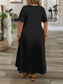 Rusticease 大码女式休闲简约V领短袖纯黑色长款连衣裙，适合夏季度假 - 黑色 - 查看 5